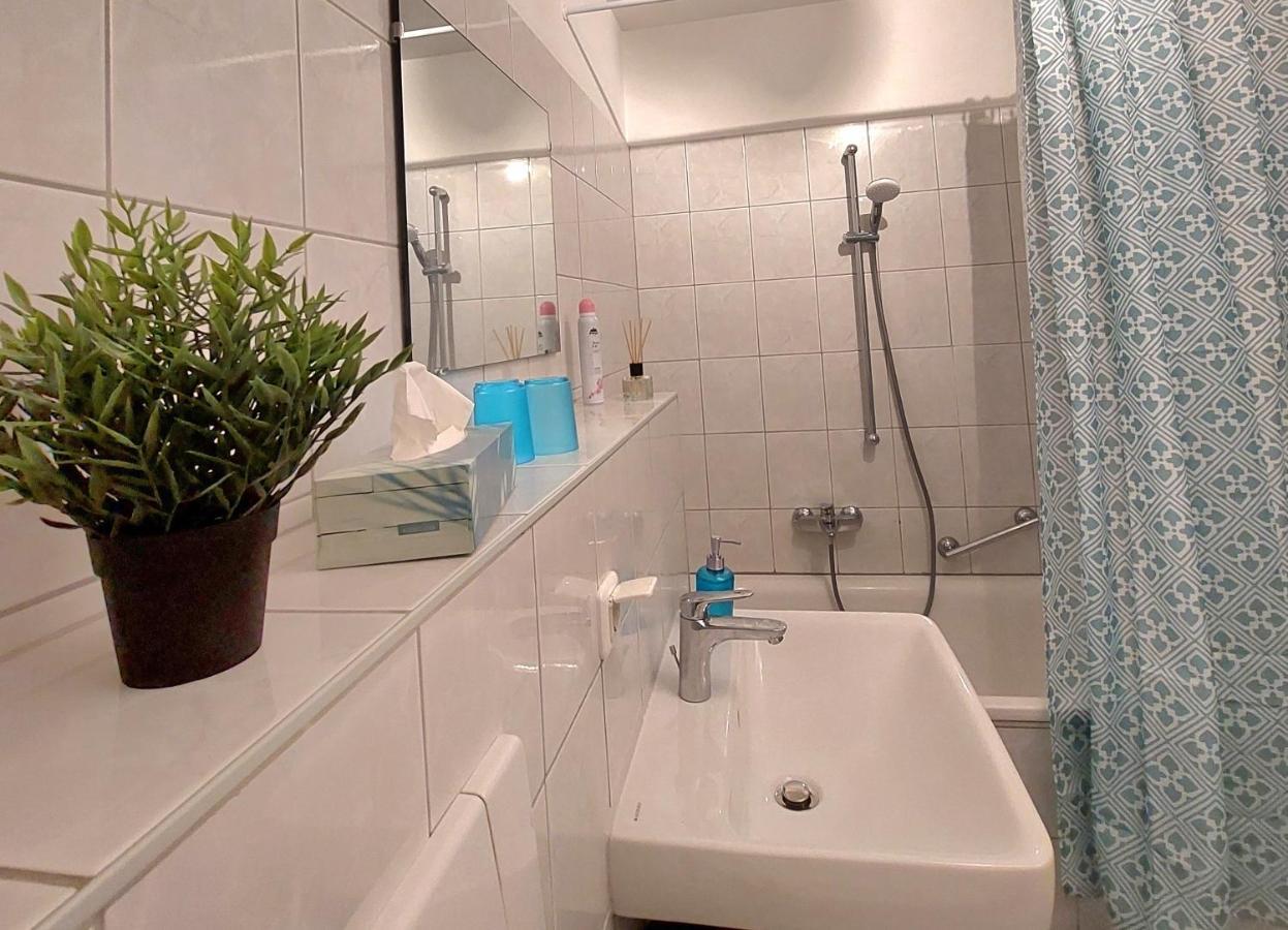 Moderne Wohnung Mit Vollausstattung In Ruhiger Lage, W-Lan Grossrohrsdorf Екстер'єр фото